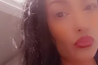 💋😘💋 Hard to Ignore...Harder to... - Image 2