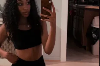 Ebony Queen - 34 - Image 2