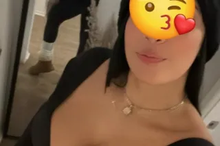 latina en busca de pasarla bie... - Image 1