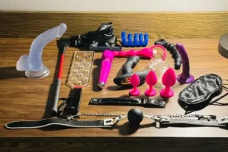 FoCo IC☘Avail Today-Fri 11AM-5... - Image 4