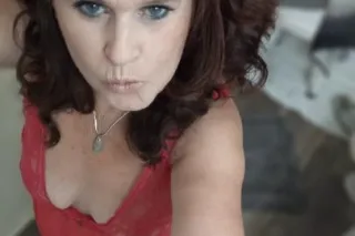 2 girls =1 happy man so lets m... - Image 4