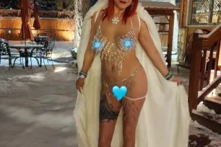 Mind Blowing Redhead NOCO outc... - Image 4